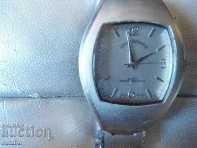 Louis Valentine with price 15.00 BGN | € 7.67 Louis Valentine with price 15.00 BGN | € 7.67