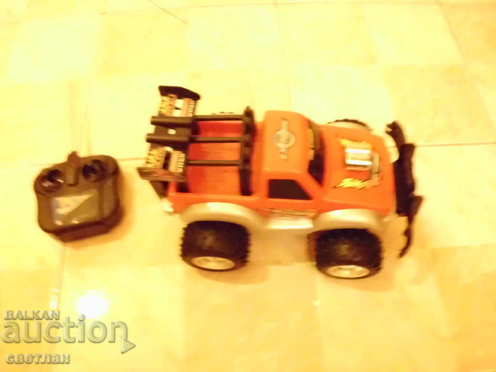 Παράδοση SUV ΜΕΓΑΛΩΝ ΠΑΙΔΙΩΝ με τηλεχειριστήριο Παράδοση SUV ΜΕΓΑΛΩΝ ΠΑΙΔΙΩΝ με τηλεχειριστήριο