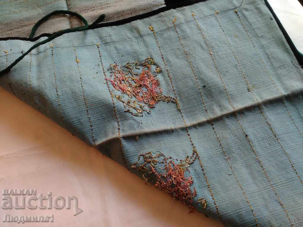 Delivery of AUTHENTIC OLD APRON Delivery of AUTHENTIC OLD APRON