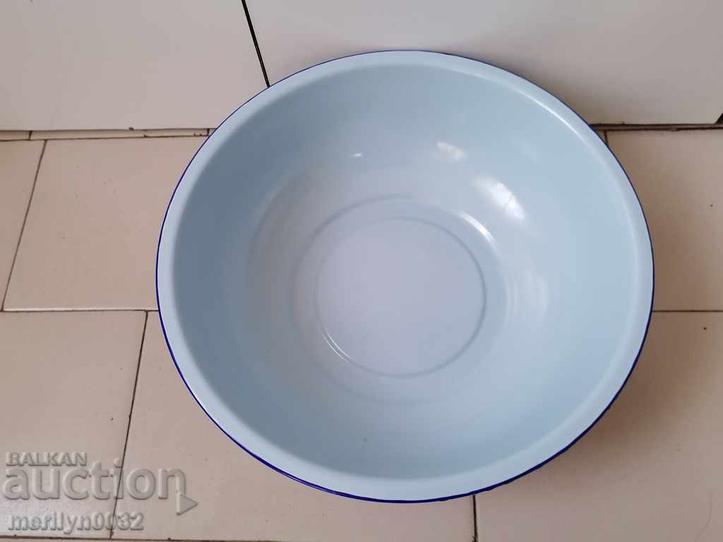 Auction Enameled basin, bowl, enamel bowl Auction Enameled basin, bowl, enamel bowl
