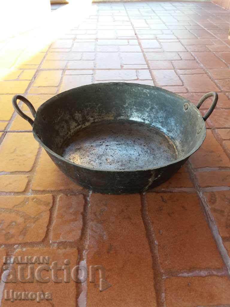 OLD COPPER COURT PAN TAVA MENCHE COPPER DATED