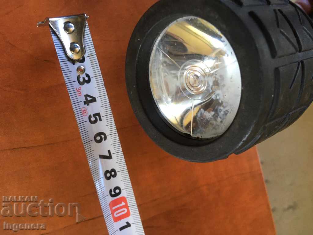 Delivery of FLASHLIGHT SPOTLIGHT SHOCK ABSORBER OLD MODEL