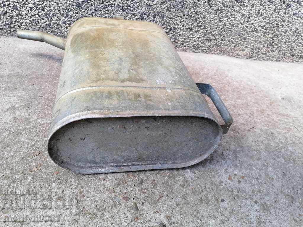 Auction Old metal can, galvanized tube, bucket, pot Auction Old metal can, galvanized tube, bucket, pot