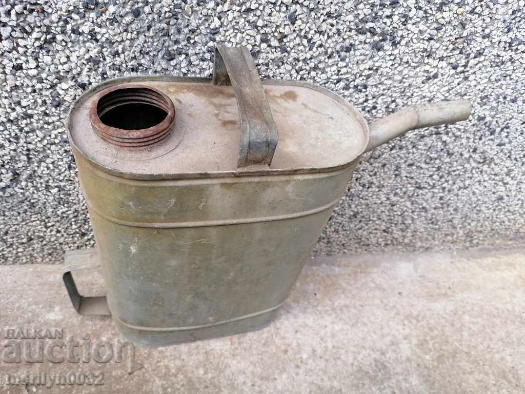 Delivery of Old metal can, galvanized tube, bucket, pot Delivery of Old metal can, galvanized tube, bucket, pot