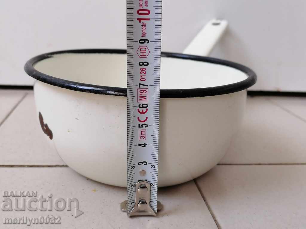 Auction Old enameled dish, frying pan with enamel NRB Auction Old enameled dish, frying pan with enamel NRB