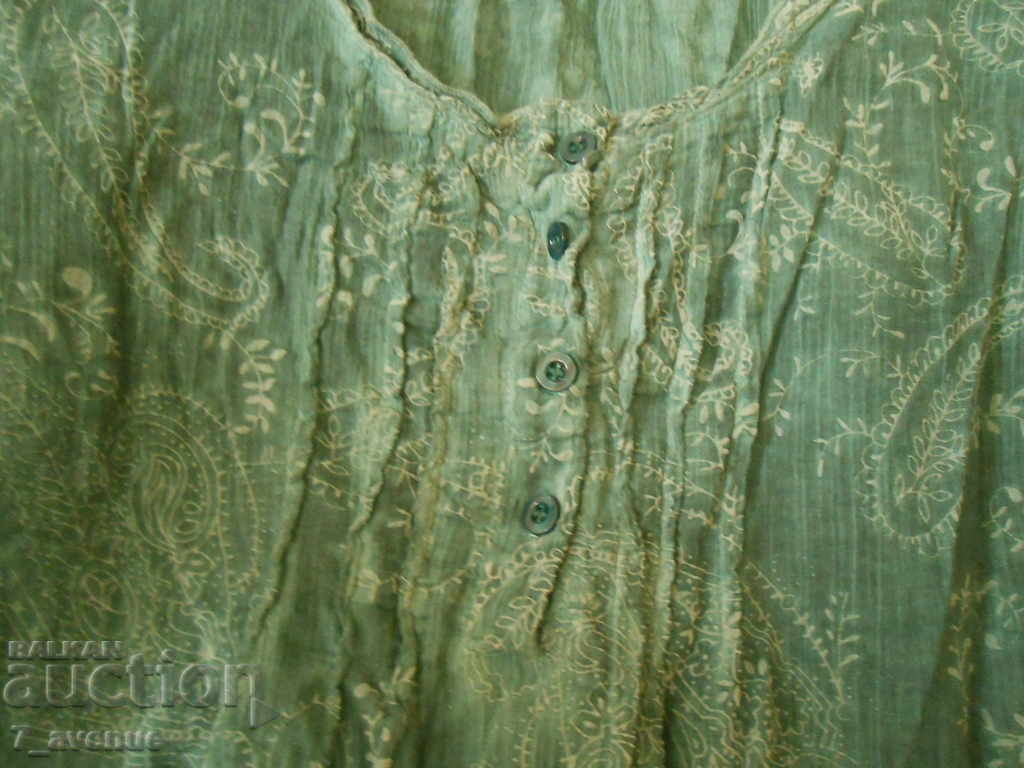 Блуза, дамска, прекрасна лека материя, VINTAGE 10.2020 с цена 19.00 лв. | € 9.71 Блуза, дамска, прекрасна лека материя, VINTAGE 10.2020 с цена 19.00 лв. | € 9.71