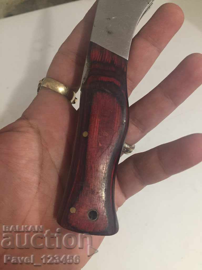 Delivery of knife Delivery of knife