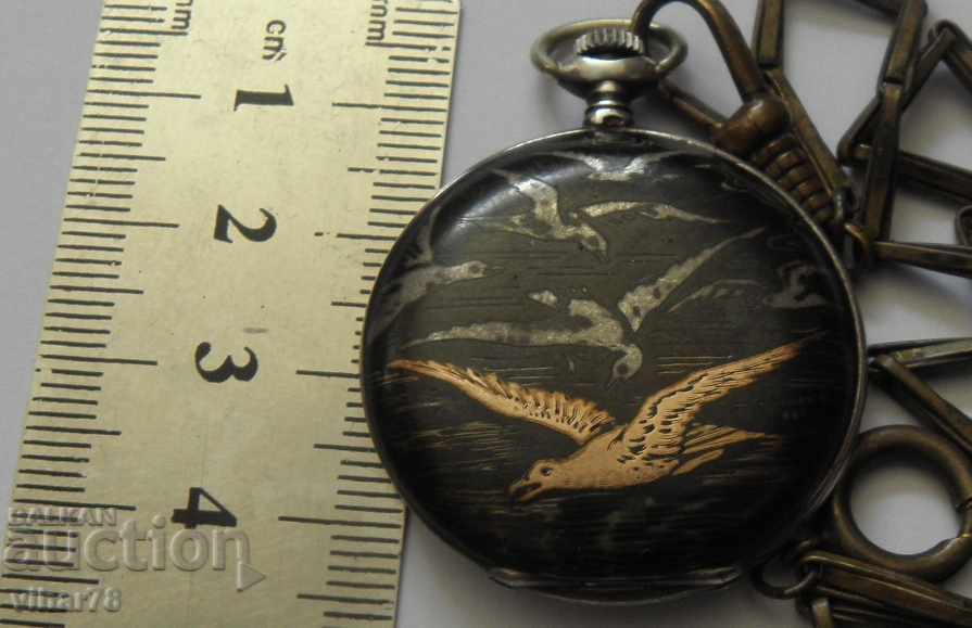 Auction  small pocket watch-folded is a winter machine