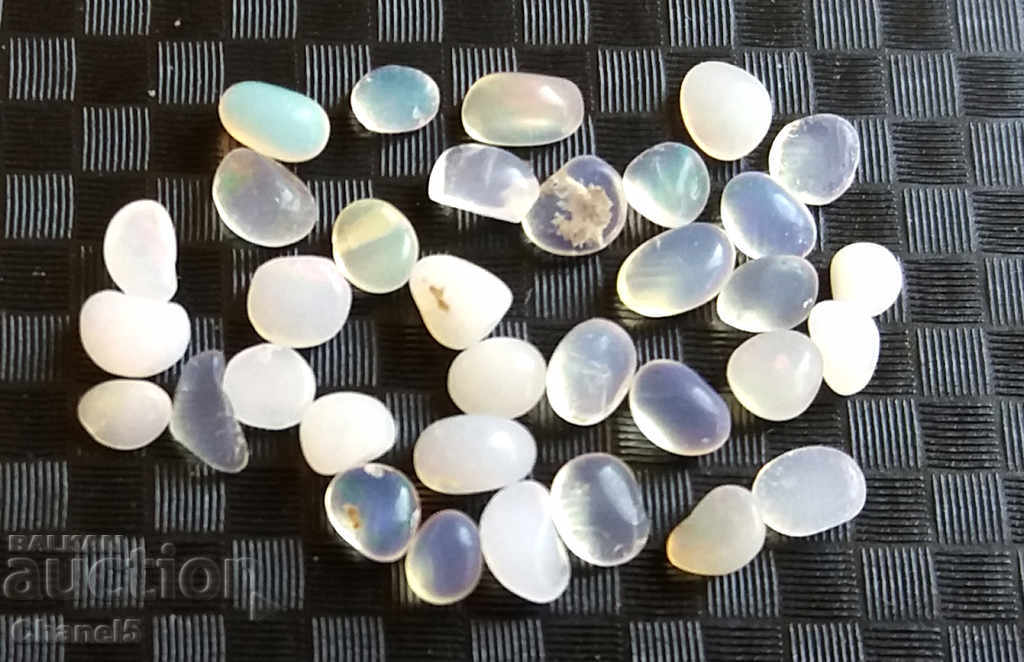 LOT NATURAL ETHIOPIAN OPALES - 2.35 carats (73) with price 9.00 BGN | € 4.60 LOT NATURAL ETHIOPIAN OPALES - 2.35 carats (73) with price 9.00 BGN | € 4.60