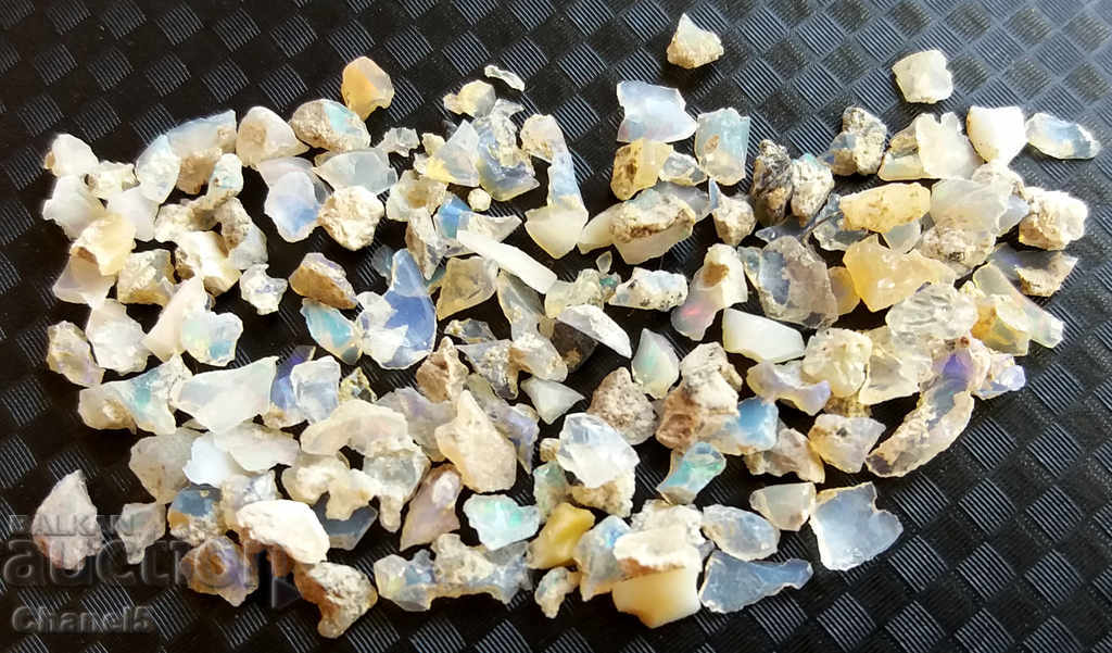 LOT OF NATURAL ETHIOPIAN OPALES - 8.45 carats (77)