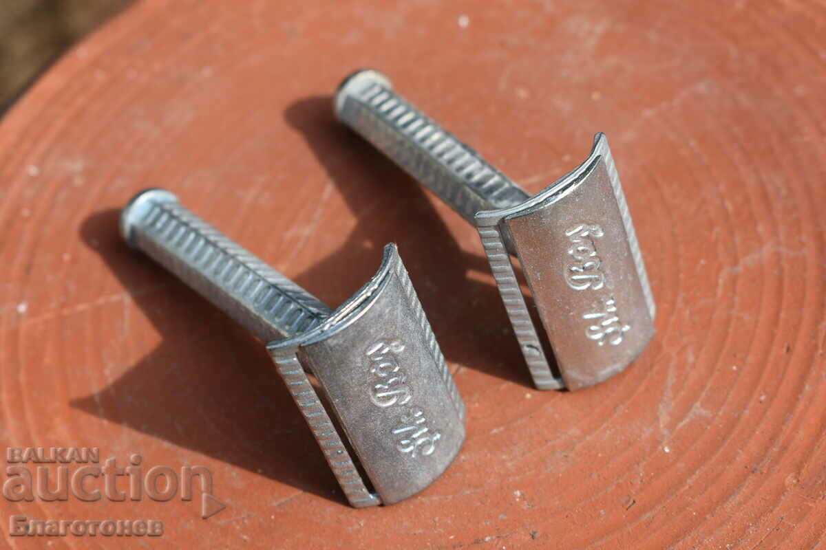 Shavers with price 14.00 BGN | € 7.16 Shavers with price 14.00 BGN | € 7.16