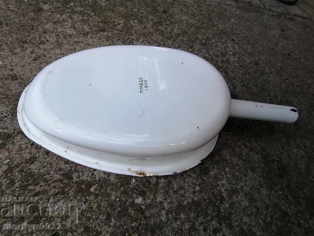 Old enameled podkoga from sotza, zukalu, kukal, enamel with price 43.00 BGN | € 21.99 Old enameled podkoga from sotza, zukalu, kukal, enamel with price 43.00 BGN | € 21.99