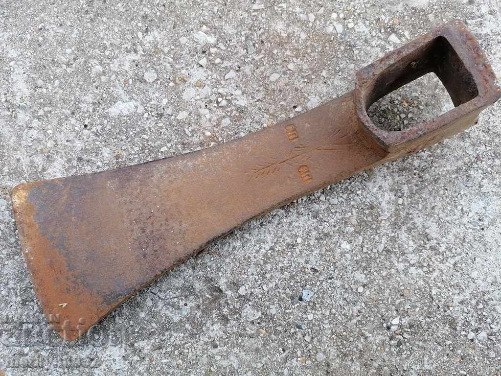 Licitație Vechi forjate alege, forjat Hoe fier, unelte, topor Licitație Vechi forjate alege, forjat Hoe fier, unelte, topor