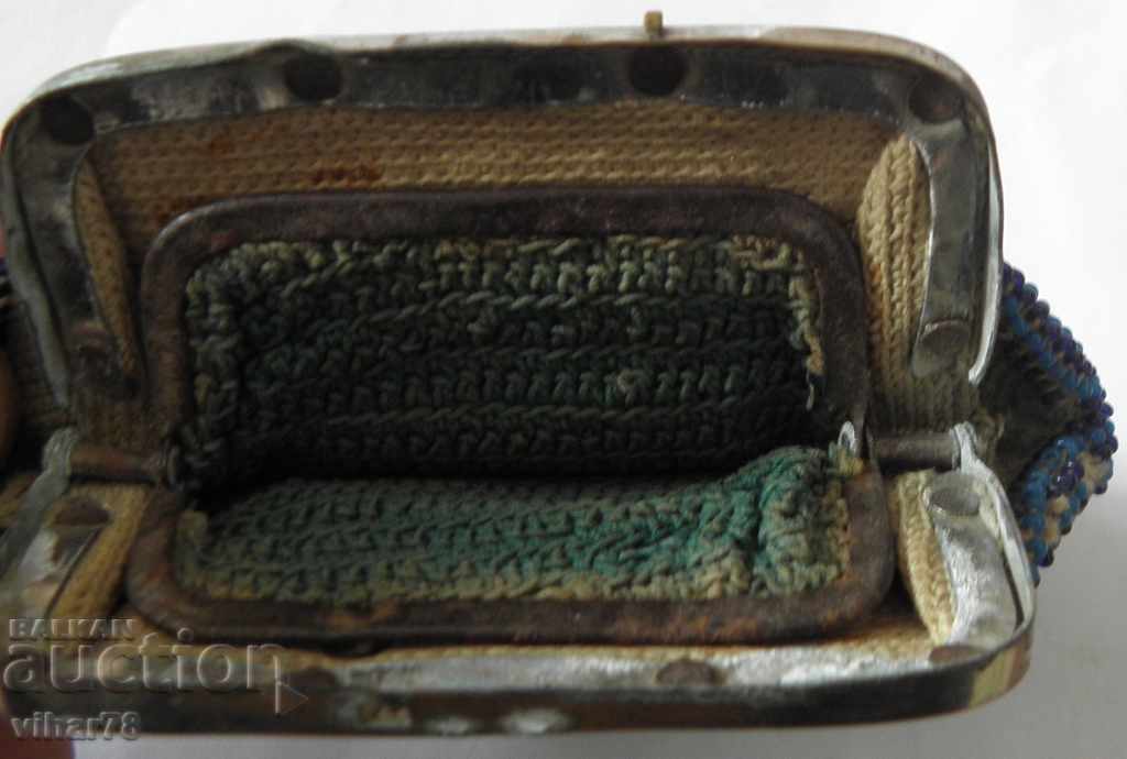 OLD PORTOMONE WITH BEADS 1900 - 5