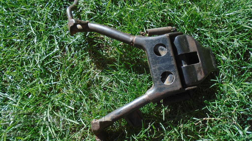 Auction STAND - RETRO MOTOR Auction STAND - RETRO MOTOR