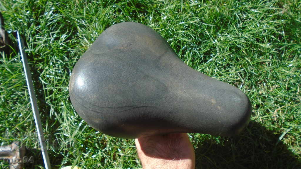 SEAT - BICYCLE - ITALIAN - EXCELLENT with price 22.50 BGN | € 11.50 SEAT - BICYCLE - ITALIAN - EXCELLENT with price 22.50 BGN | € 11.50