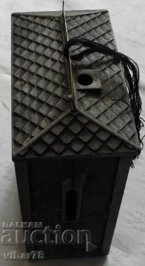 METAL HOUSE - 7 METAL HOUSE - 7