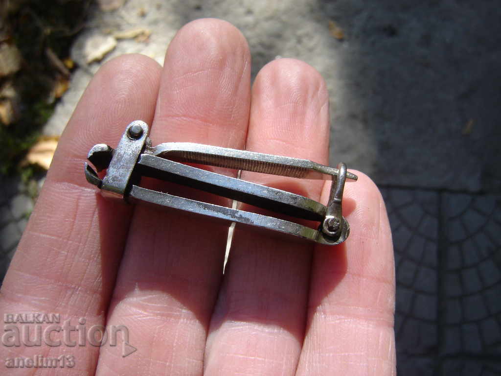 Auction OLD OMEGA SOLINGEN JOSEPH FEIST NAIL CUTTER Auction OLD OMEGA SOLINGEN JOSEPH FEIST NAIL CUTTER