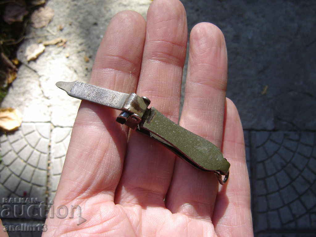 OLD OMEGA SOLINGEN JOSEPH FEIST NAIL CUTTER - 5 OLD OMEGA SOLINGEN JOSEPH FEIST NAIL CUTTER - 5