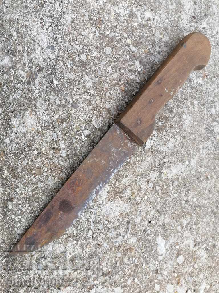 Old butcher knife, karakulak, shank with price 43.00 BGN | € 21.99 Old butcher knife, karakulak, shank with price 43.00 BGN | € 21.99