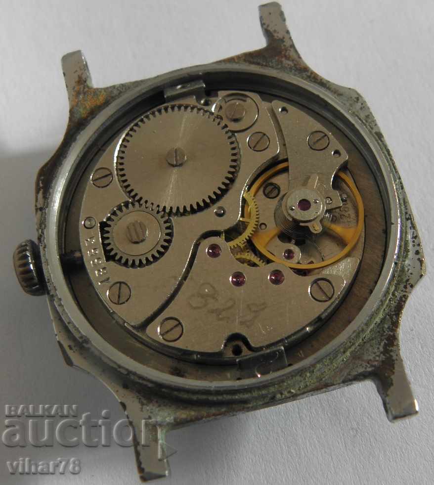 BĂRBAȚI DE TÂMBĂRĂ DE VĂRĂRI PENTRU BĂRBAȚI - 5 BĂRBAȚI DE TÂMBĂRĂ DE VĂRĂRI PENTRU BĂRBAȚI - 5