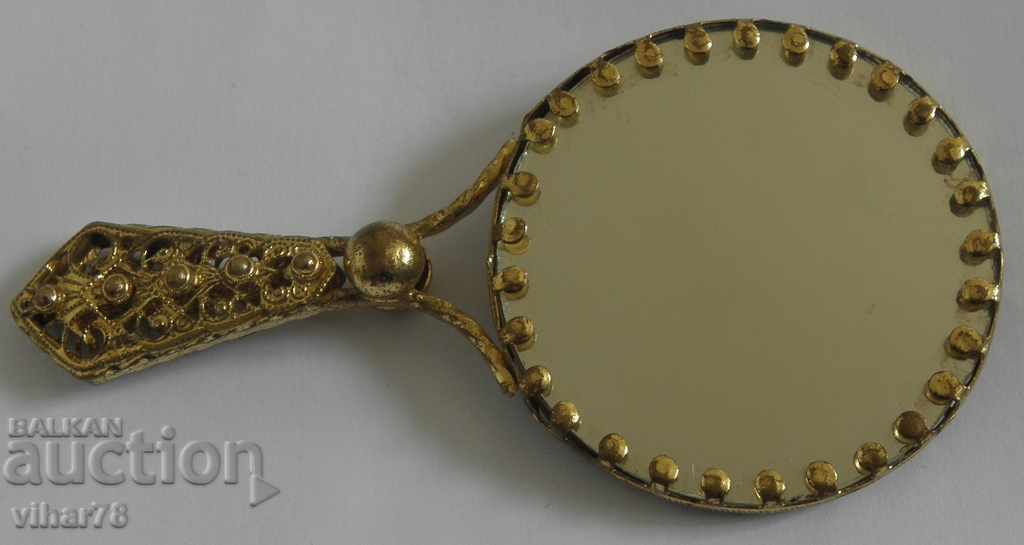 Auction a little old mirror Auction a little old mirror