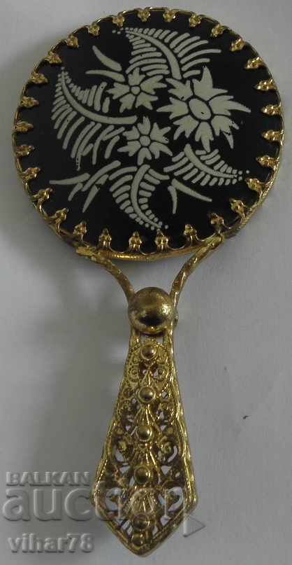 Delivery of a little old mirror Delivery of a little old mirror