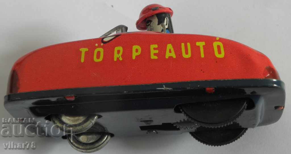 Delivery of Children's sheet metal toy car