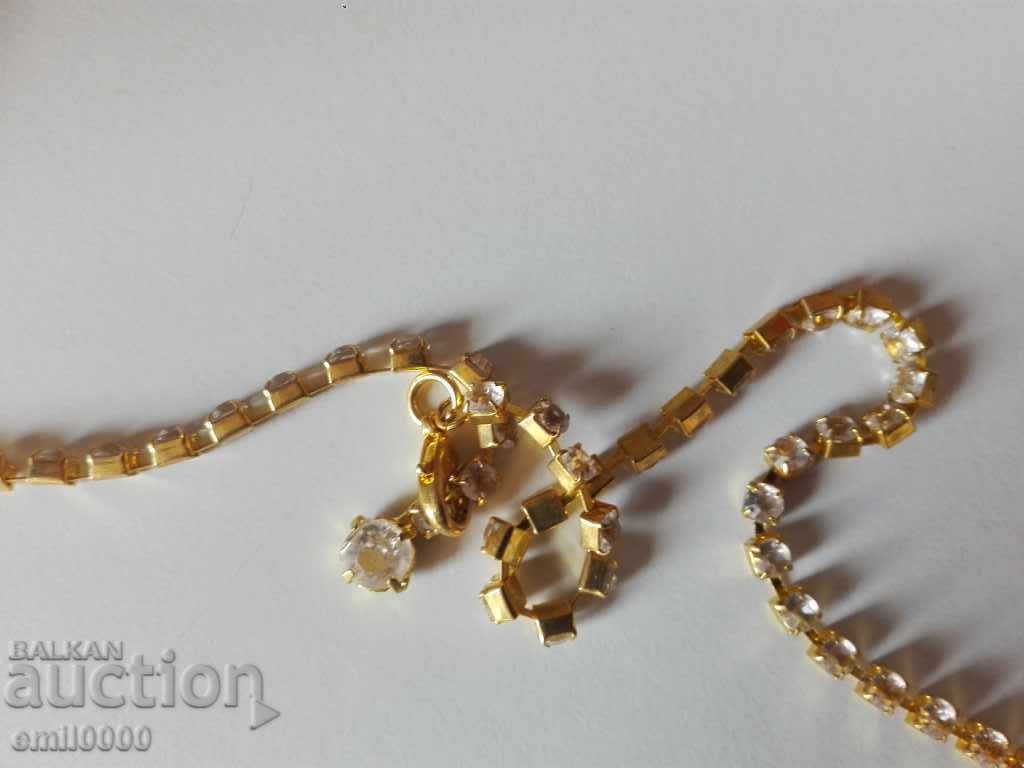 Κολιέ 9. με τιμή 5.99 BGN | € 3.06 Κολιέ 9. με τιμή 5.99 BGN | € 3.06