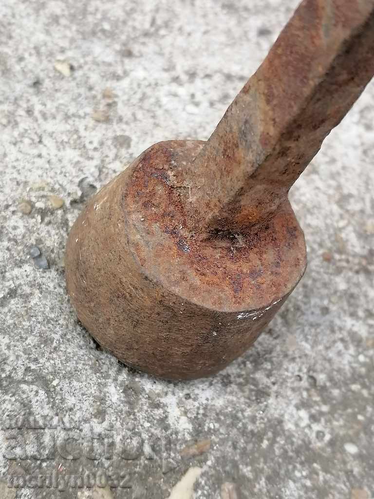 A primitive anvil for hair peeling - 5 A primitive anvil for hair peeling - 5