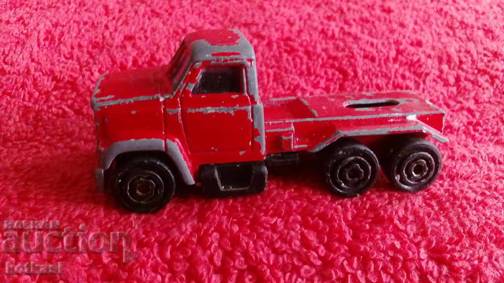 Small old metal truck Tir 1/100 Majorette with price 4.50 BGN | € 2.30