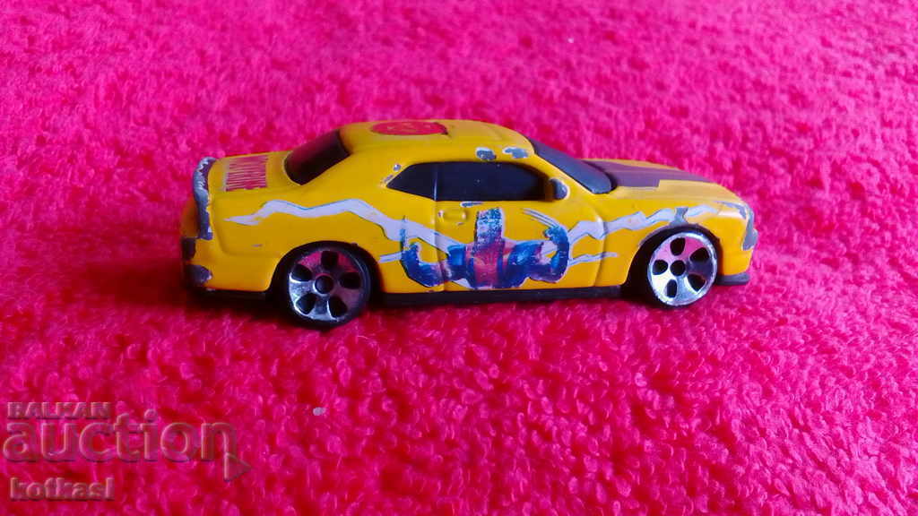 Delivery of Old small metal car China Maisto Dodje Delivery of Old small metal car China Maisto Dodje