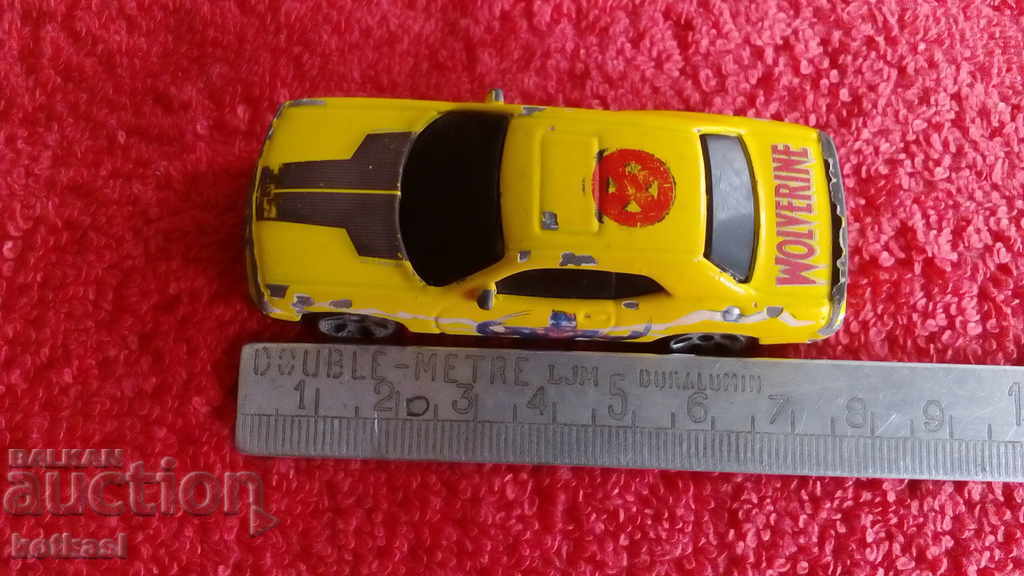 Old small metal car China Maisto Dodje Old small metal car China Maisto Dodje
