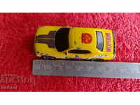 Veche mașină mică din metal China Maisto Dodje