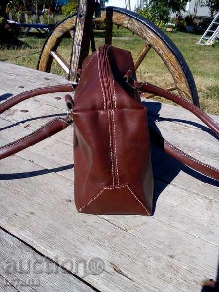 Delivery of Handbag Delivery of Handbag