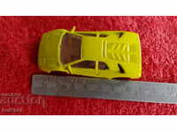 Παλαιό μικρό μεταλλικό σπορ αυτοκίνητο