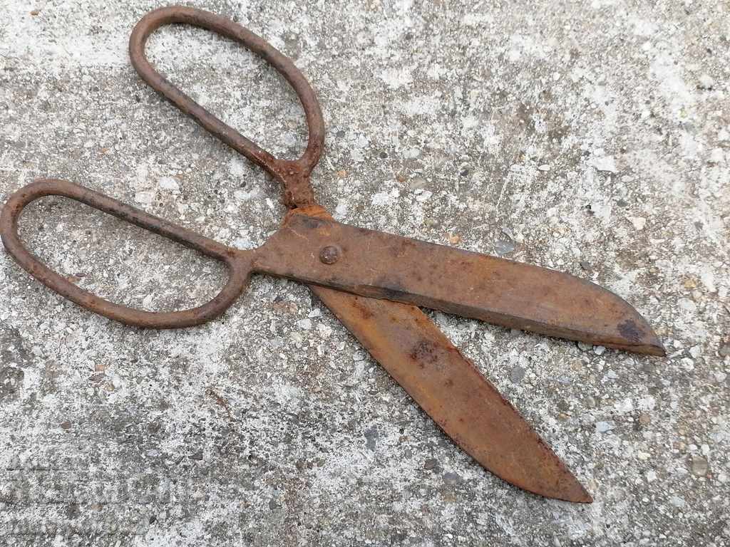Old forged scissors, wrought iron - 6 Old forged scissors, wrought iron - 6