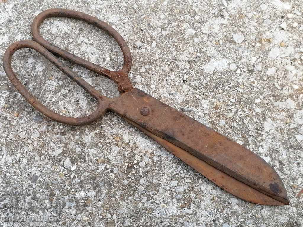 Стара кована ножица, ковано желязо