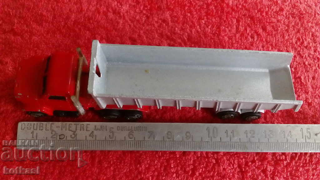 Metal Truck Tire Trailer 1/100 MAJORETTE Metal Truck Tire Trailer 1/100 MAJORETTE