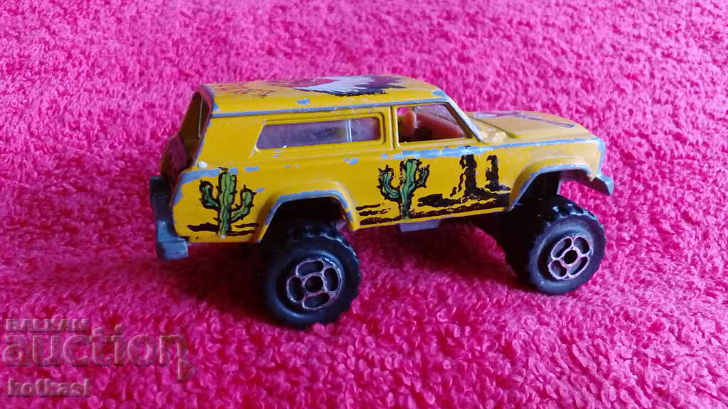 Delivery of Old metal car Jeep 1/64 MAJORETTE Delivery of Old metal car Jeep 1/64 MAJORETTE