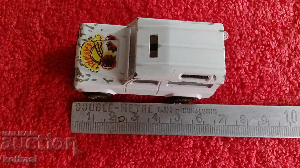 Old metal car Jeep 1/60 MAJORETTE LAND ROVER Old metal car Jeep 1/60 MAJORETTE LAND ROVER