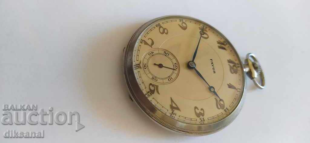 Auction Favor pocket watch. Auction Favor pocket watch.