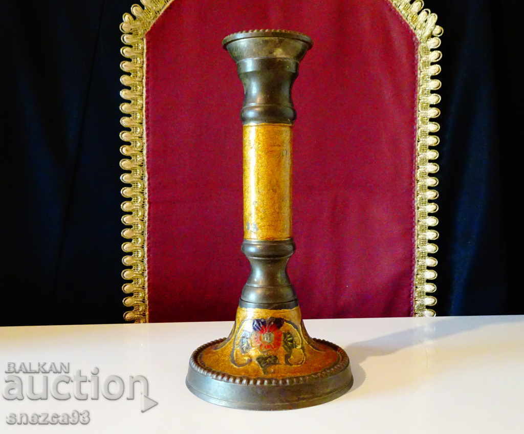 Αντίκα μπρούτζινο κηροπήγιο, σμάλτο. με τιμή 18.00 BGN | € 9.20 Αντίκα μπρούτζινο κηροπήγιο, σμάλτο. με τιμή 18.00 BGN | € 9.20