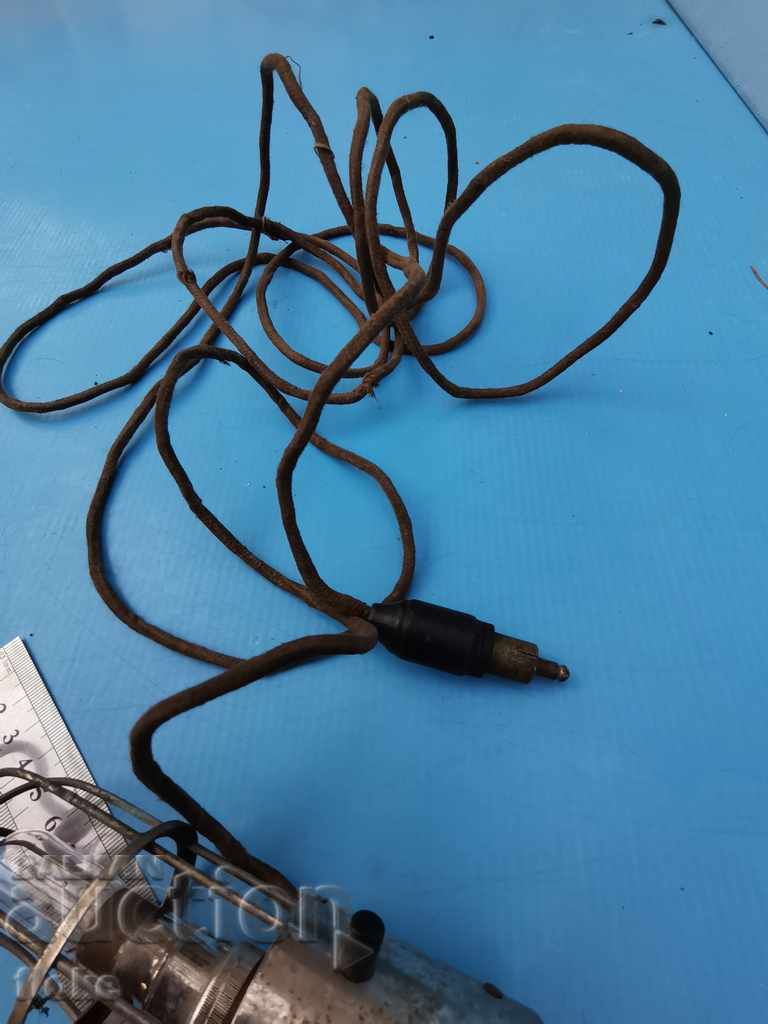 Delivery of Old car lamp Delivery of Old car lamp