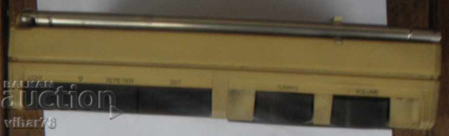 Delivery of Old radio, radio receiver 2002-LCD Delivery of Old radio, radio receiver 2002-LCD