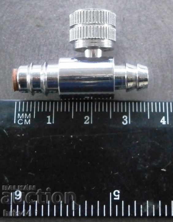 Small shut-off valve