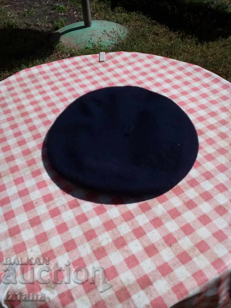Old beret, hat Old beret, hat