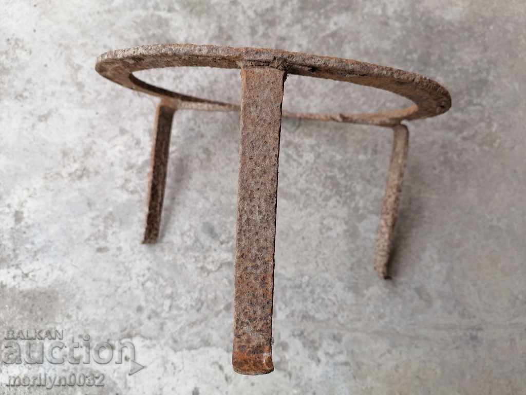 Antique wrought iron fire pit stand - 5 Antique wrought iron fire pit stand - 5