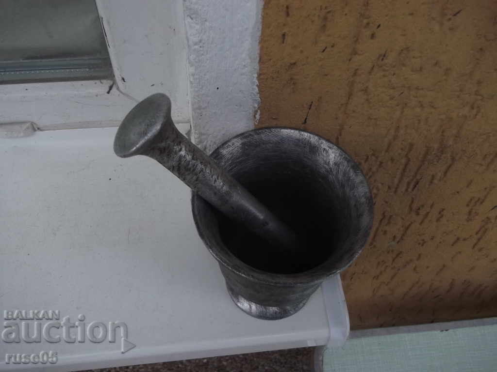 Old mortar with white metal hammer - 742 g. with price 30.00 BGN | € 15.34 Old mortar with white metal hammer - 742 g. with price 30.00 BGN | € 15.34