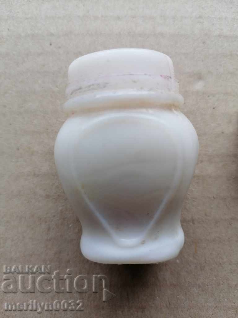 White glass bottle for ointment beginning of the 20th century Kingdom of Bulgaria with price 51.00 BGN | € 26.08 White glass bottle for ointment beginning of the 20th century Kingdom of Bulgaria with price 51.00 BGN | € 26.08